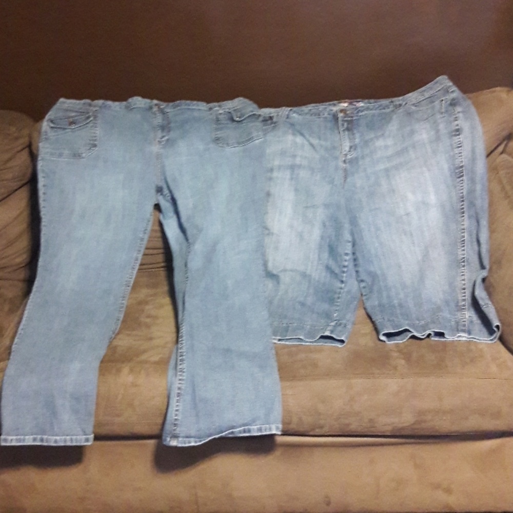 Bundle of size 26w pants